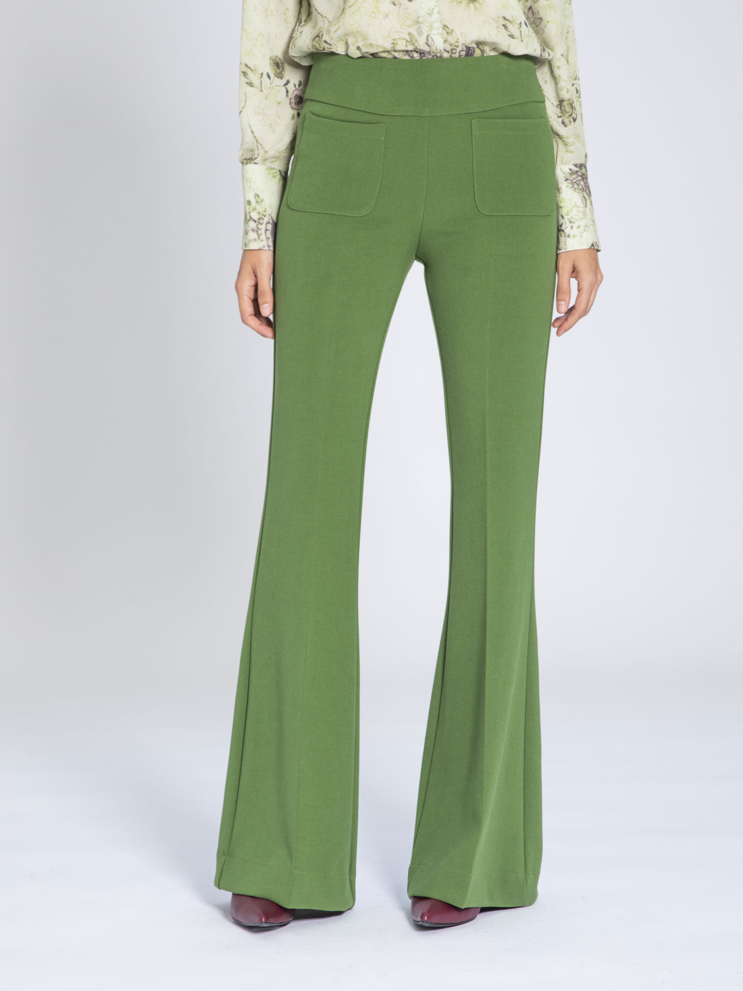 Crepe flared pants with pockets