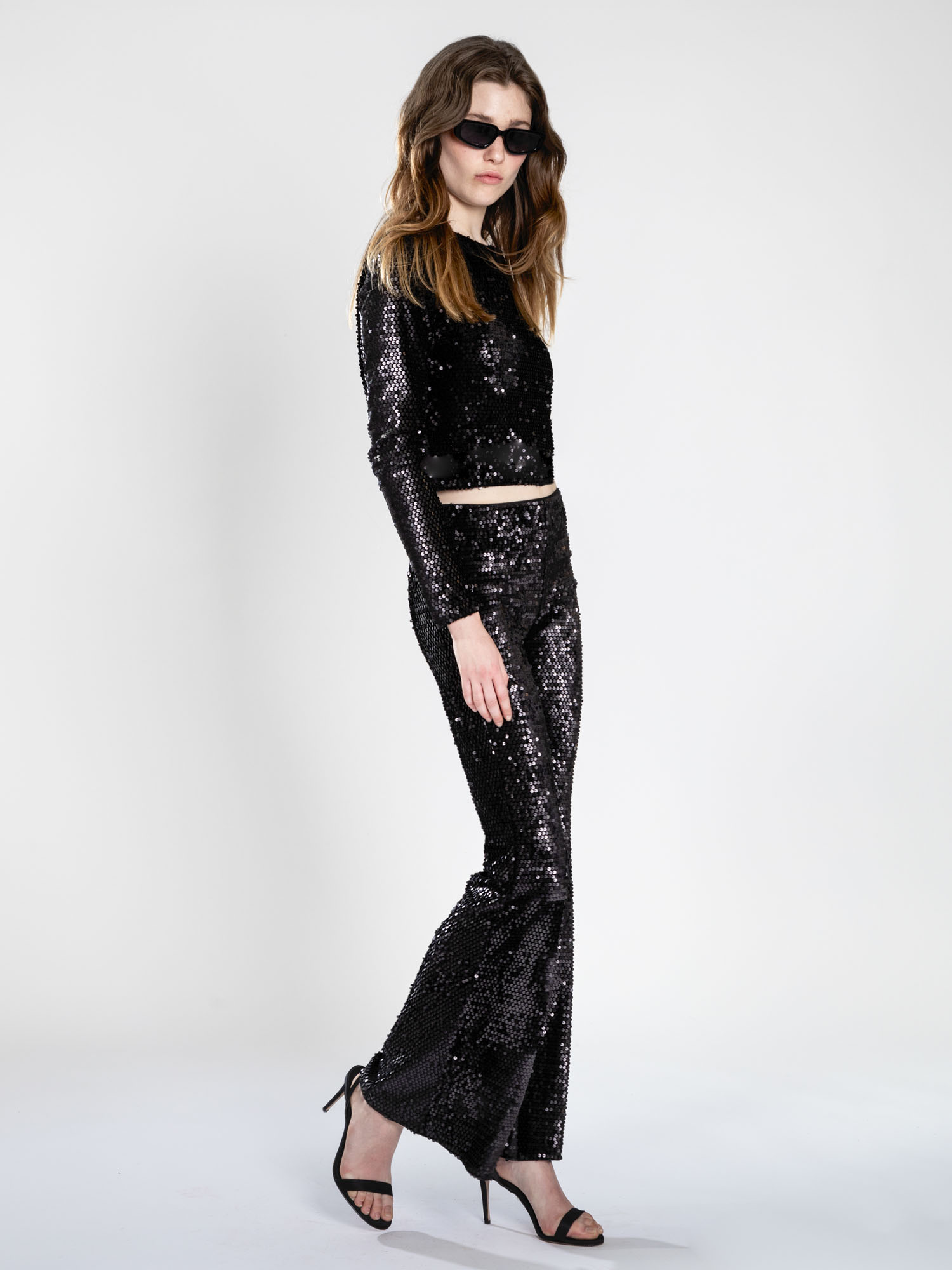 Flared pants with sequins