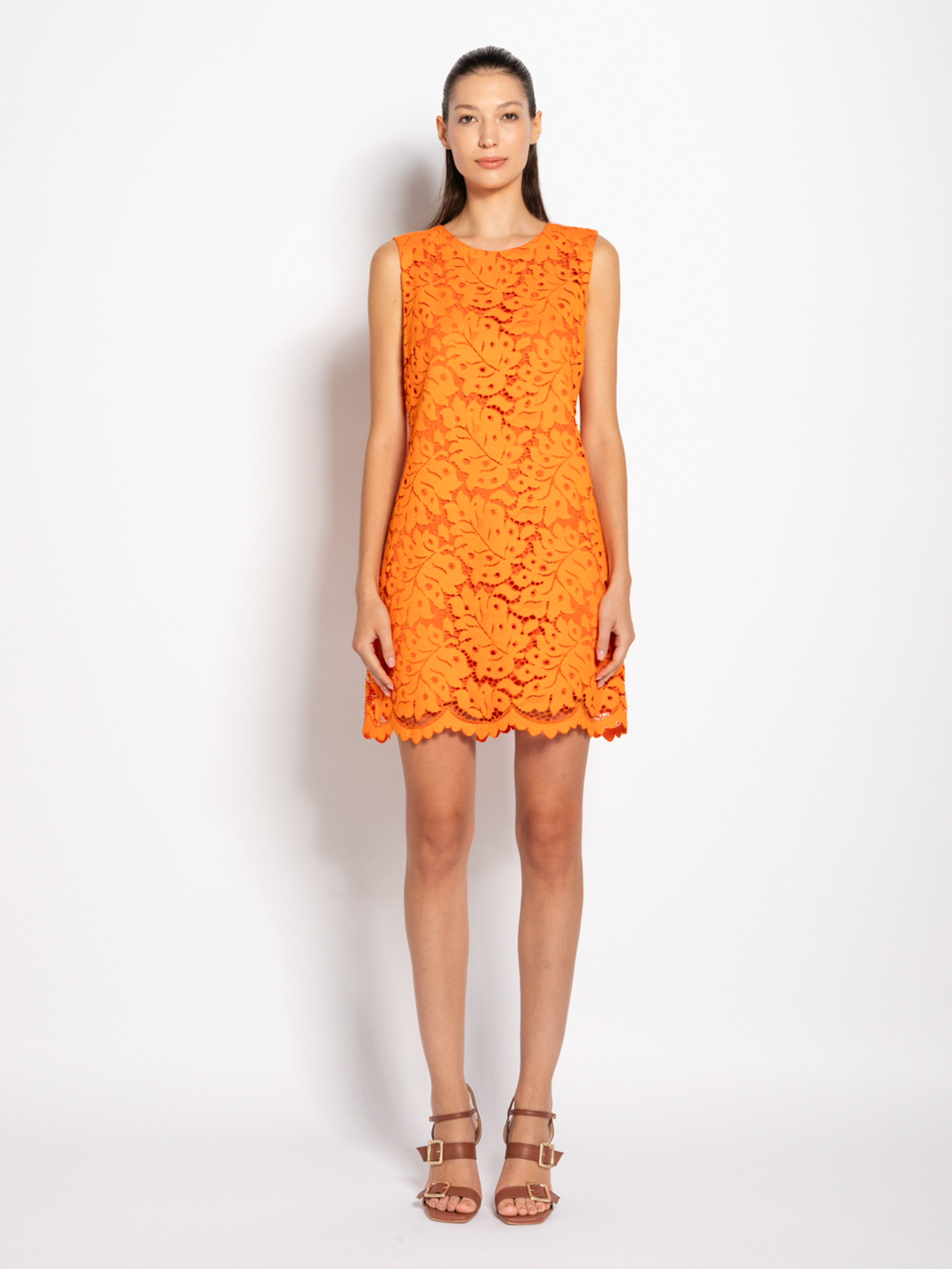 Short lace dress